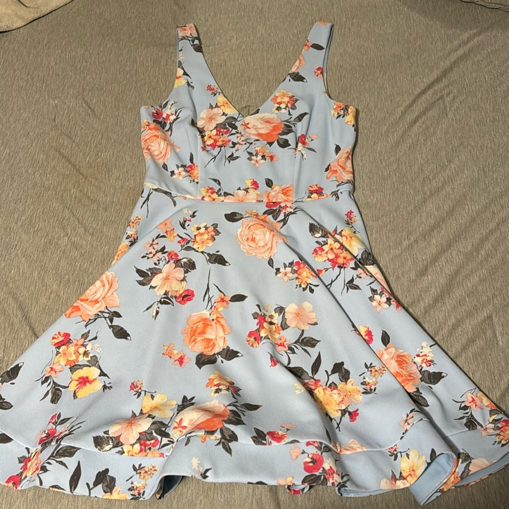 Pleated flower dress